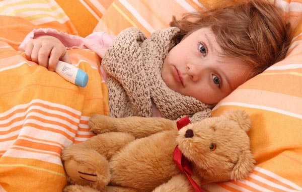 Симптомы и лечение риновирусной инфекции у детей и взрослых