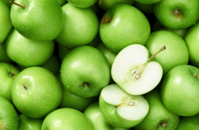Как употреблять зеленые яблоки при грудном вскармливании? Могут ли навредить?