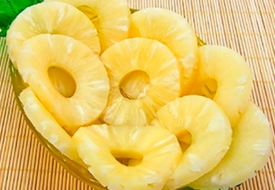 Можно ли есть консервированные ананасы при грудном вскармливании? Польза и вред продукта, рецепты блюд