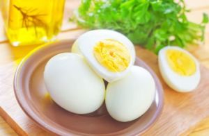 Сваренные яйца