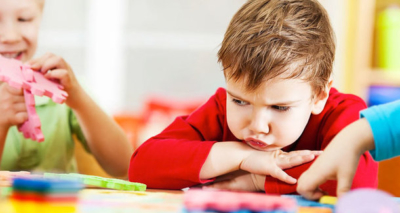 Как понять, что ребенка обижают в детском садике и что нужно делать при этом?