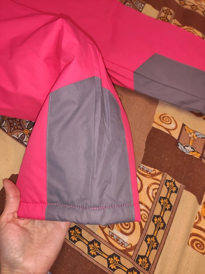 Комплект Футурино для девочек - куртка и полукомбинезон: отзыв и подробные фото