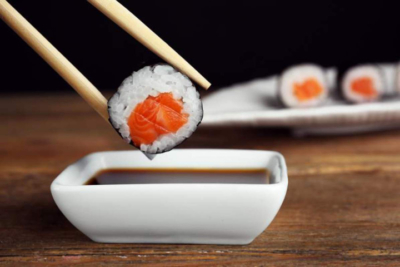 Японские деликатесы при грудном вскармливании – можно ли мамам есть суши и роллы?