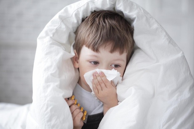Как лечить насморк у ребенка 3 года?