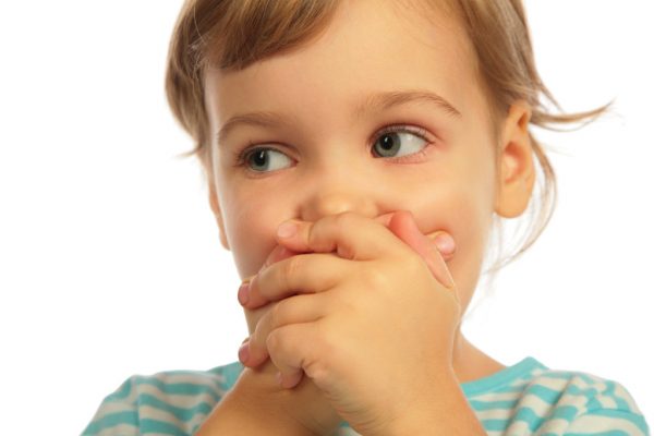 Как помочь ребенку, если забит нос